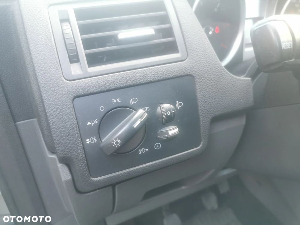 Ford Kuga 2.0 TDCi 4x4 Titanium - 18