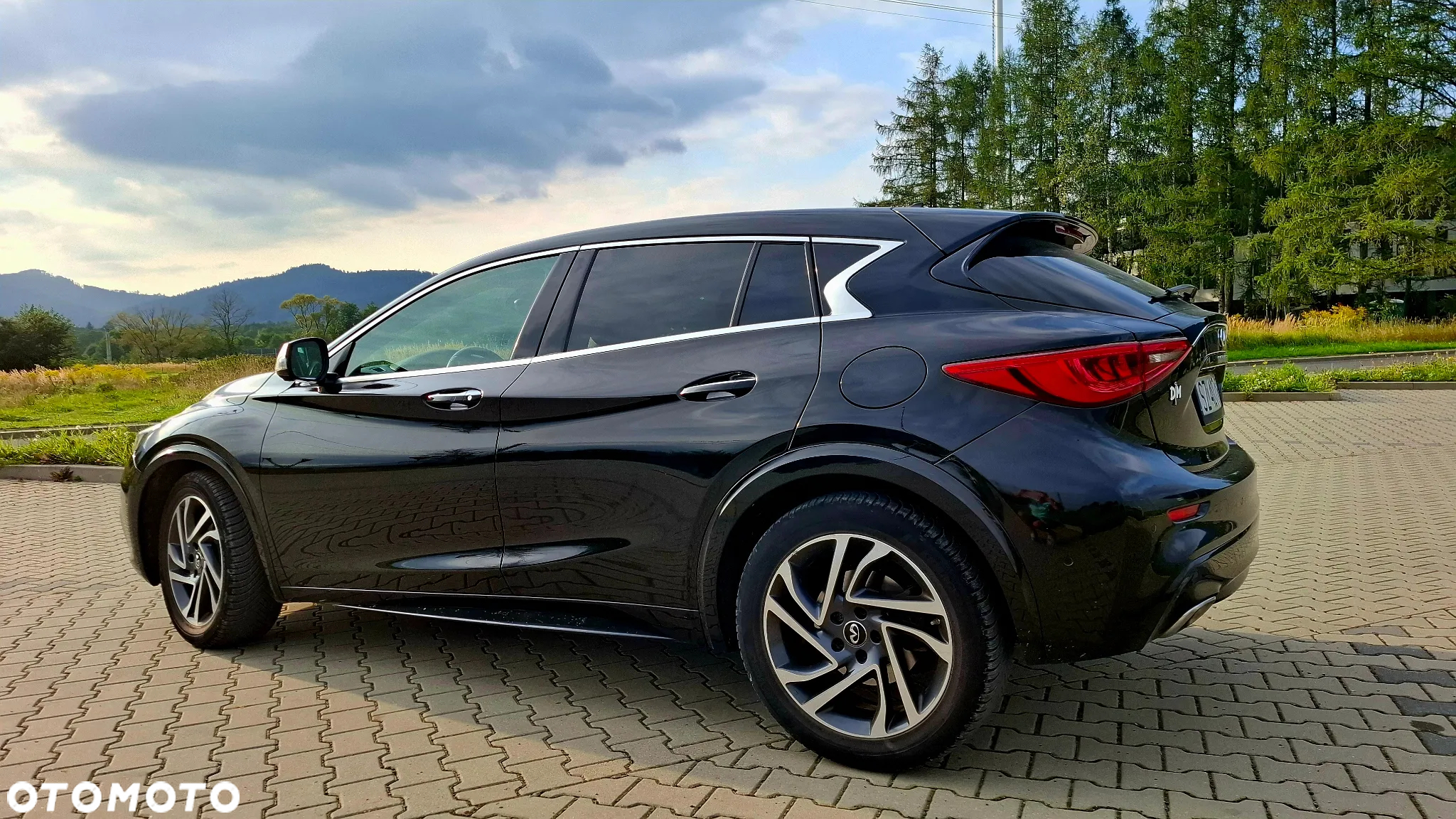 Infiniti Q30 1.6t Premium - 5