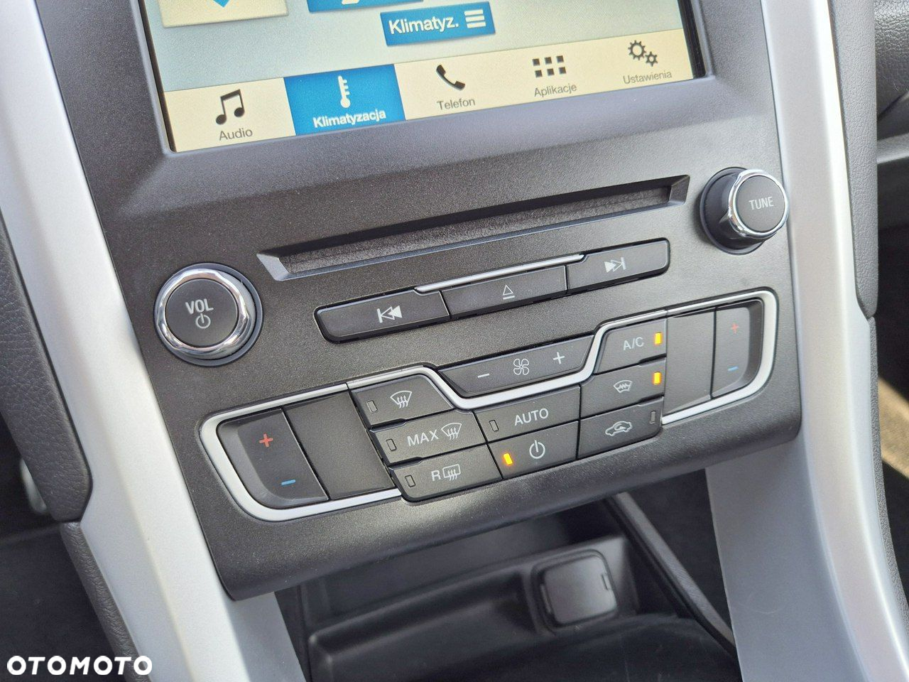 Ford Mondeo - 23
