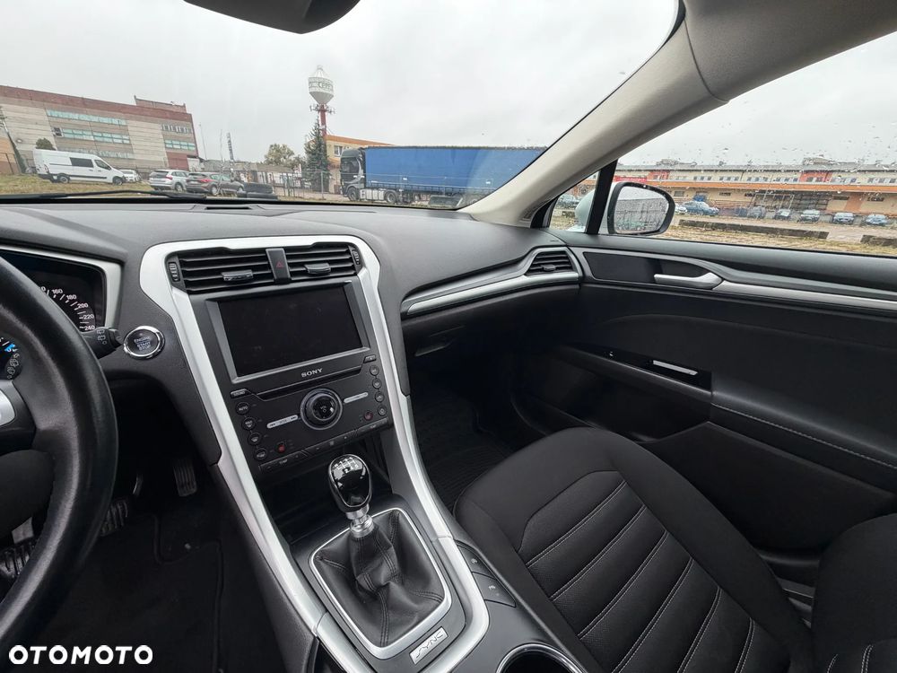 Ford Mondeo - 16