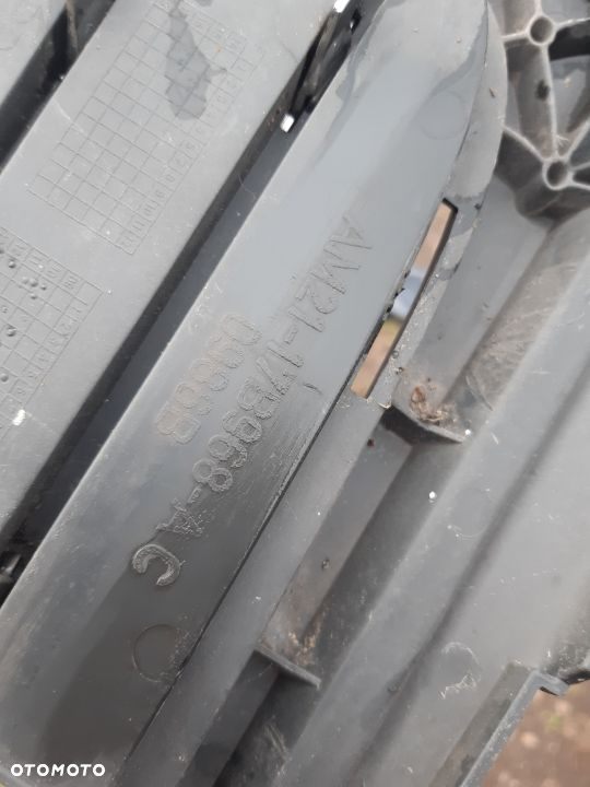 kratka środkowa zderzaka Ford Galaxy II po liftingu Kratka zderzaka Ford Galaxy Mk-3 AM21-17B968-AC - 3