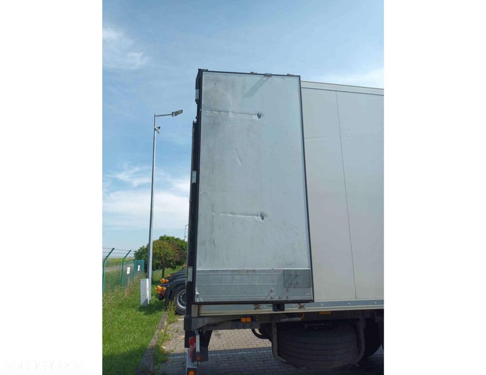Schmitz Cargobull SKO FP 60 ThermoKing SLXi 300 - 7