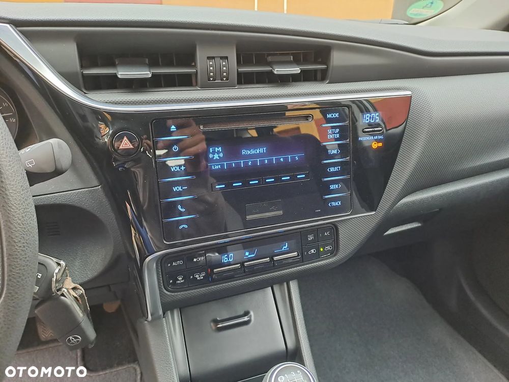 Toyota Auris - 22