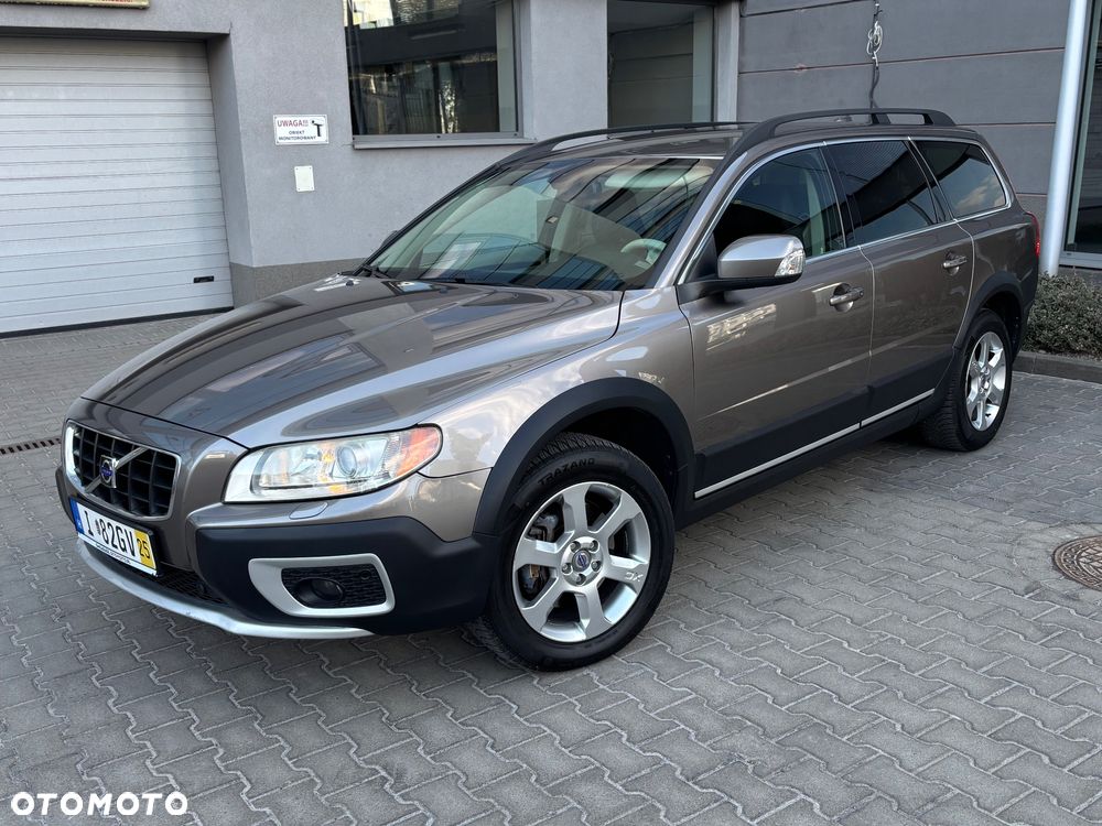 Volvo XC 70 D5 AWD Summum - 1