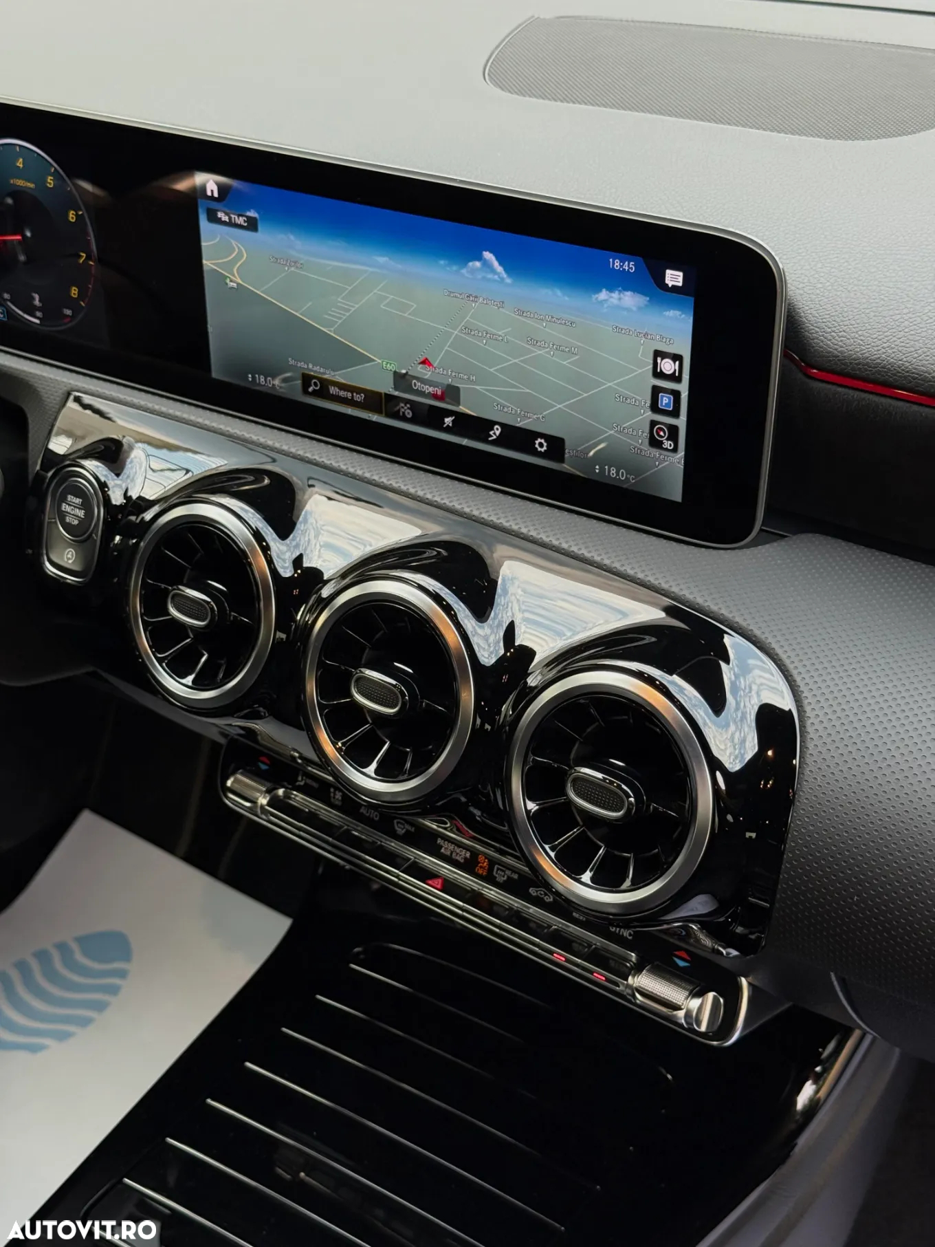 Mercedes-Benz A 180 7G-DCT AMG Line - 11