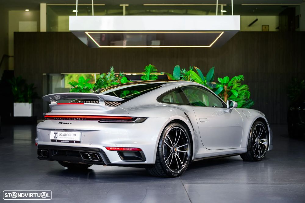 Porsche 911 (992) Turbo S - 10