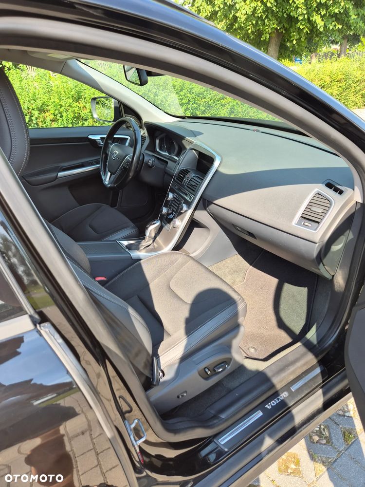 Volvo XC 60 T5 Drive-E Momentum - 5