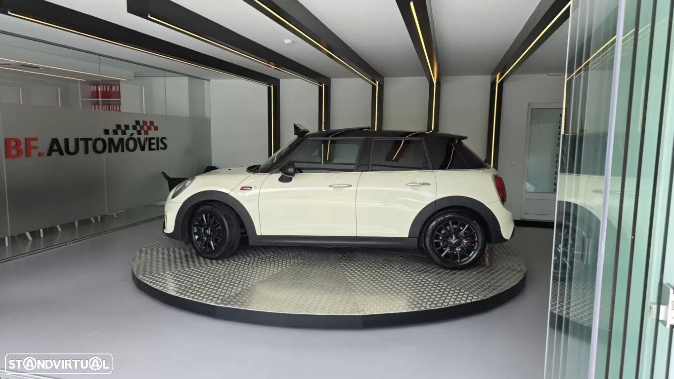 MINI 5 Portas One D - 11