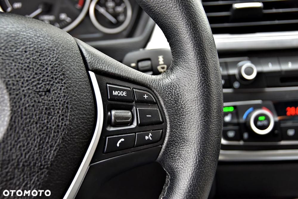 BMW 3GT 320i Luxury Line - 30