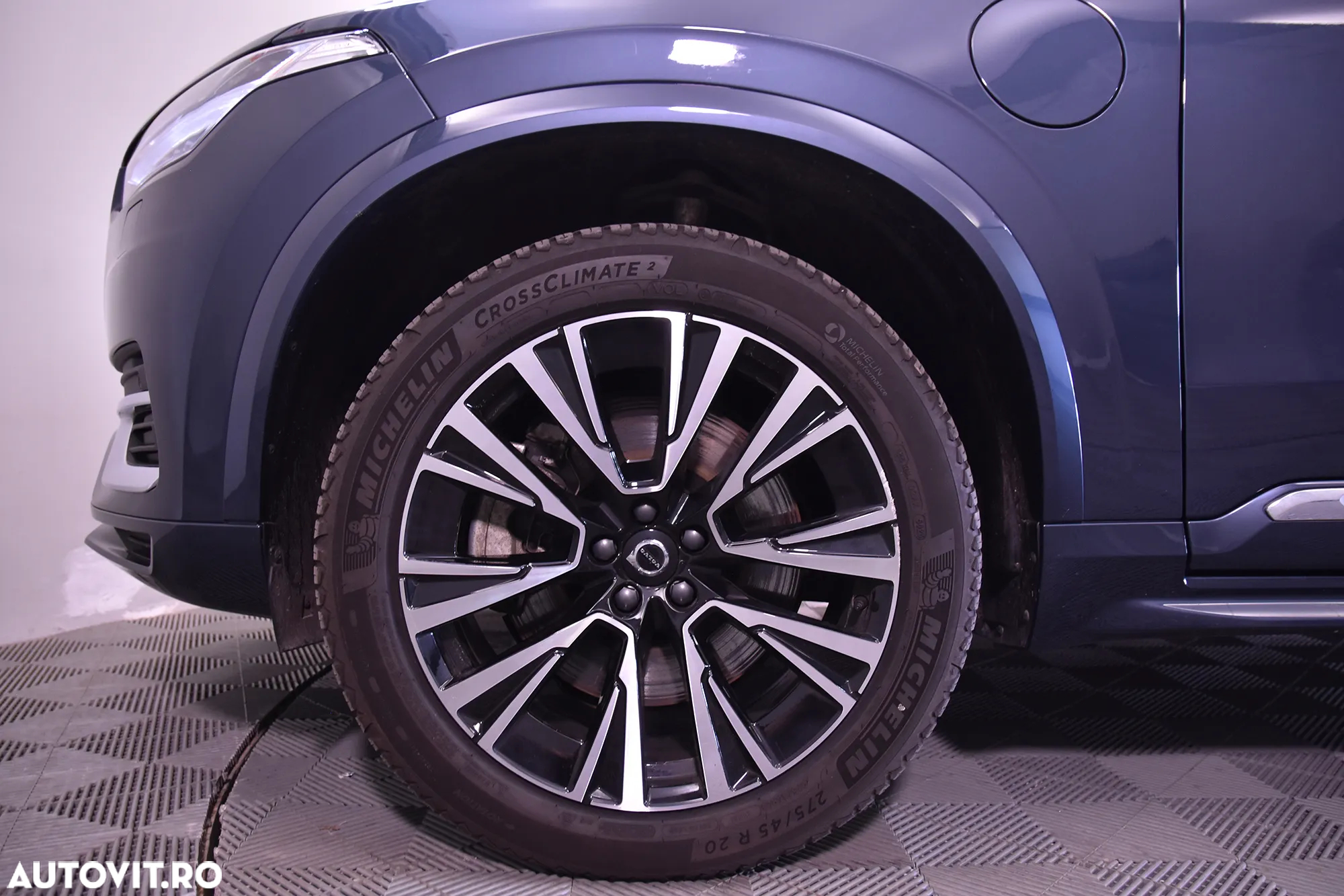 Volvo XC 90 - 13
