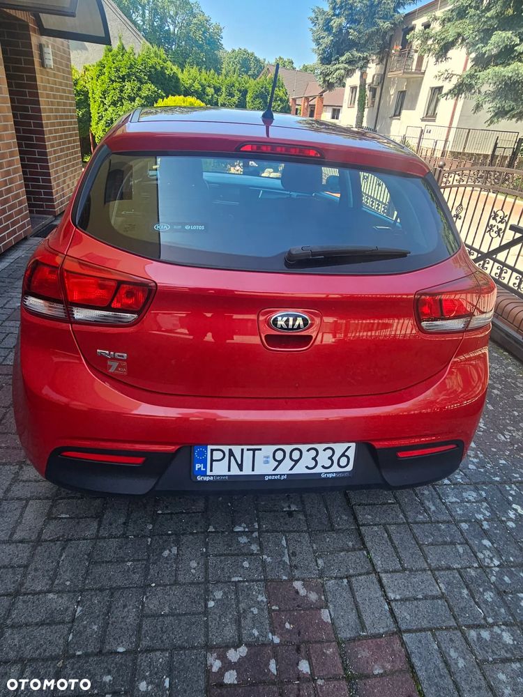 Kia Rio 1.4 M - 4