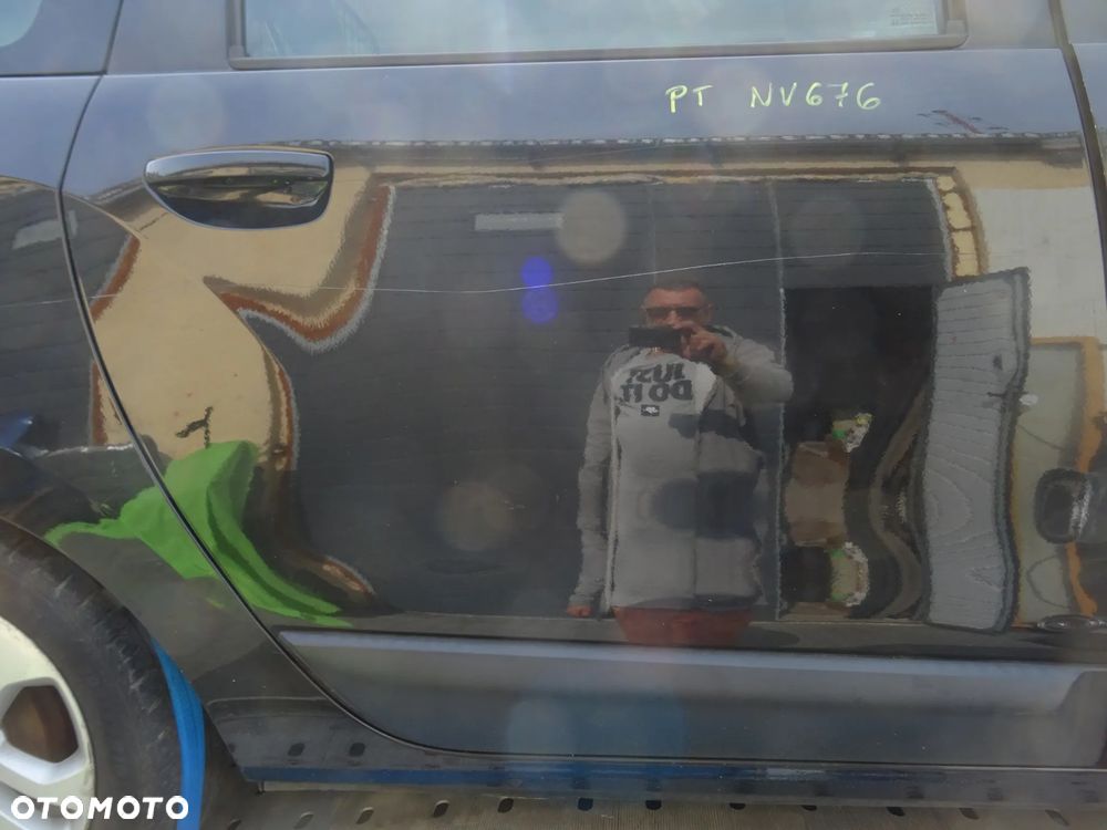 WYPRZEDAZ DACIA LODGY KOD NV676 CZARNY DRZWI PRAWE TYL TYLNE STAN DB POLECAM INNE CZESCI - 2