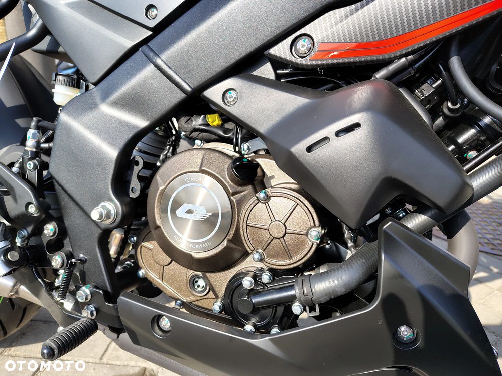 QJMOTOR SRK 125S - 16