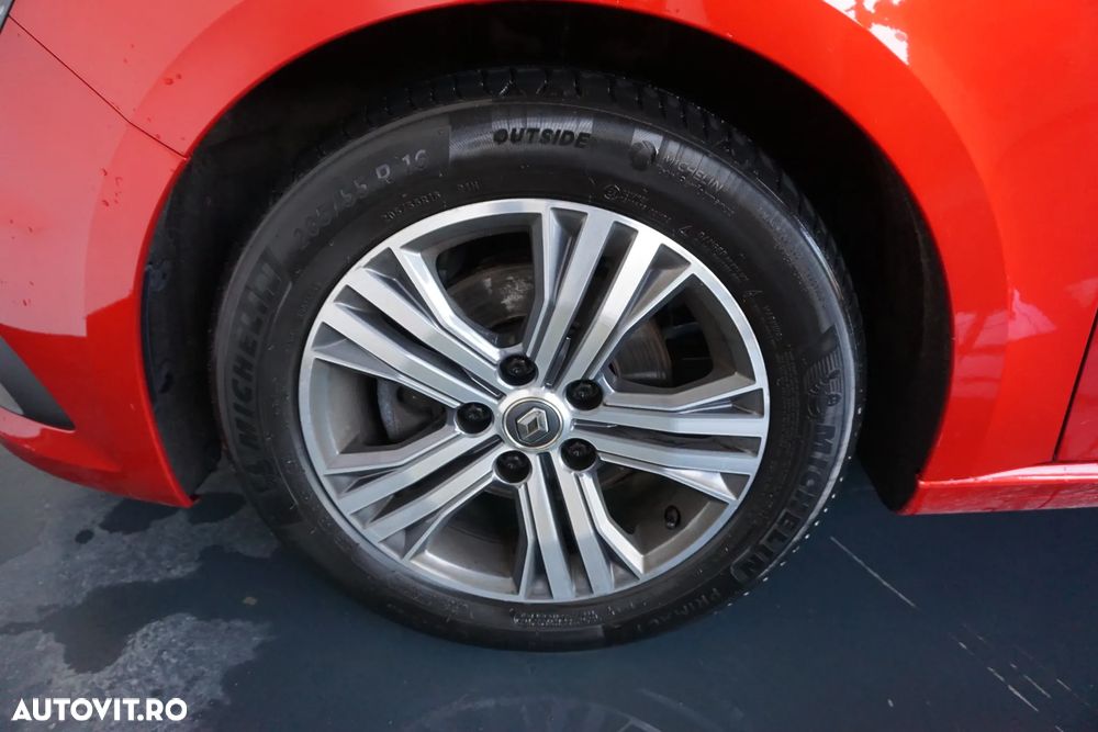 Renault Megane BLUE dCi 115 Techno - 8