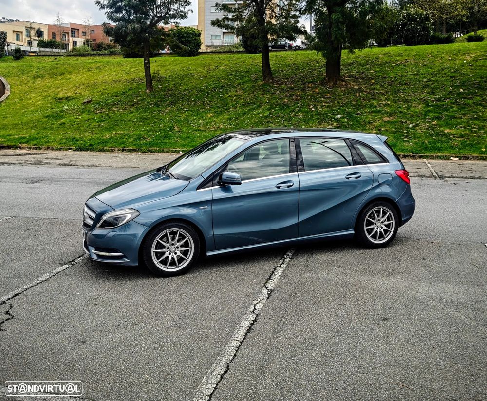 Mercedes-Benz B 200 CDI AMG Line Aut. - 33