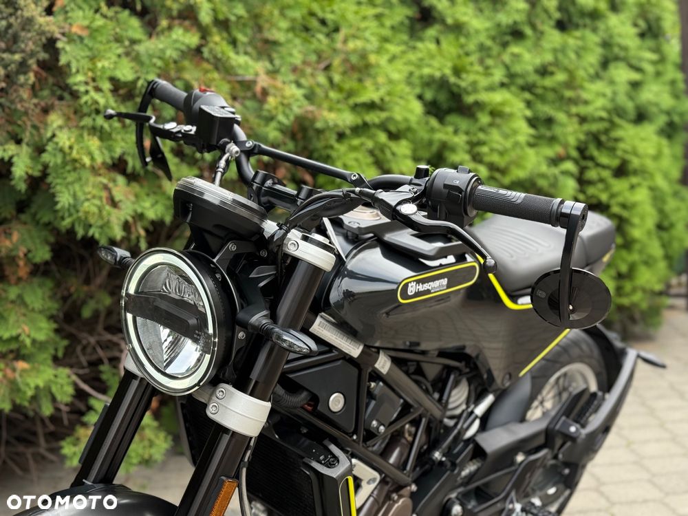 Husqvarna Svartpilen - 25