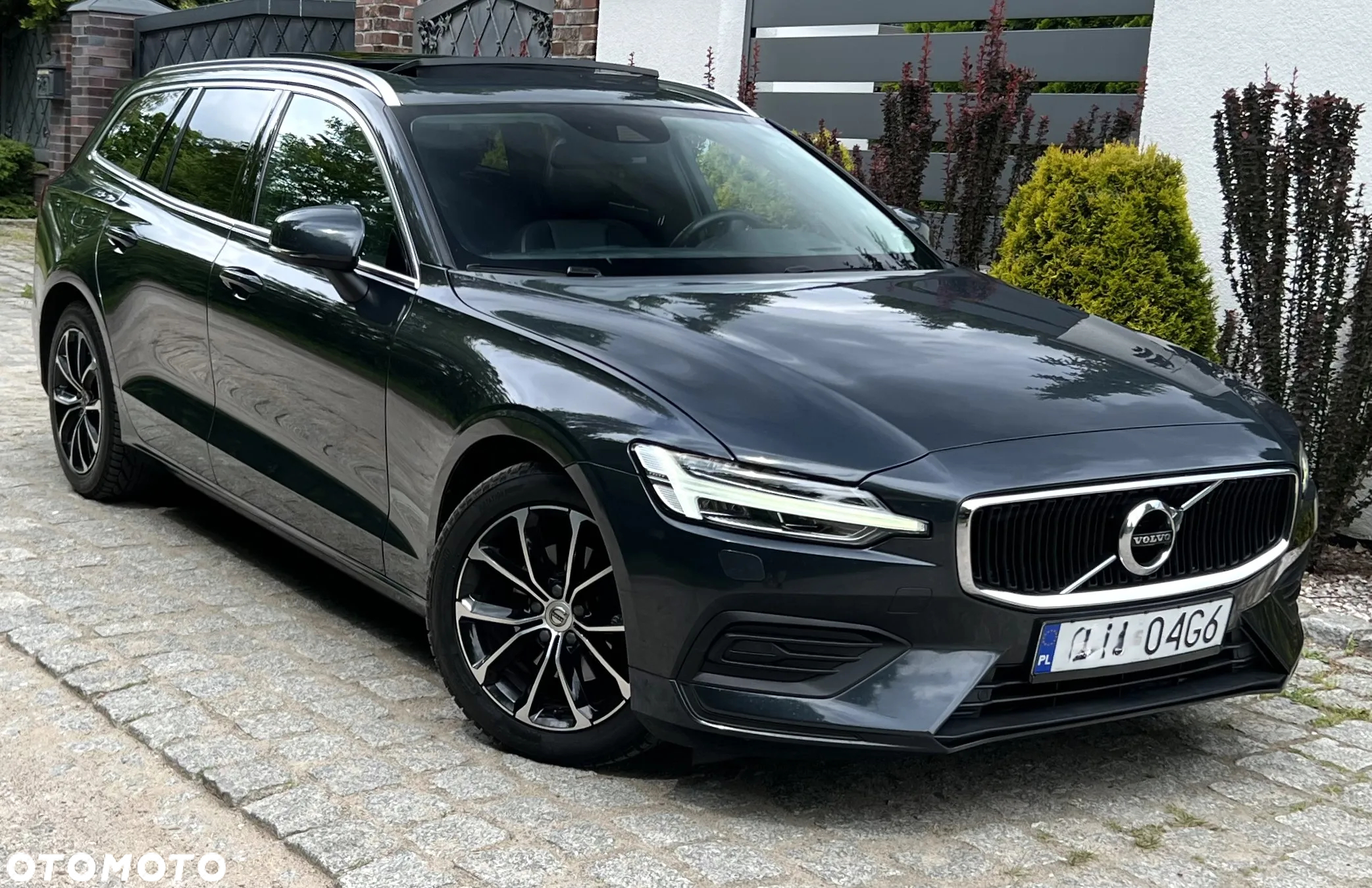 Volvo V60 D3 Momentum Pro - 3