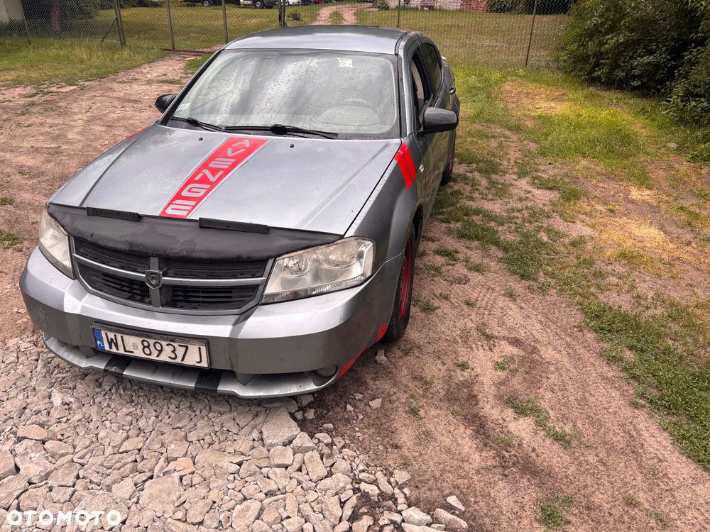 Dodge Avenger - 2