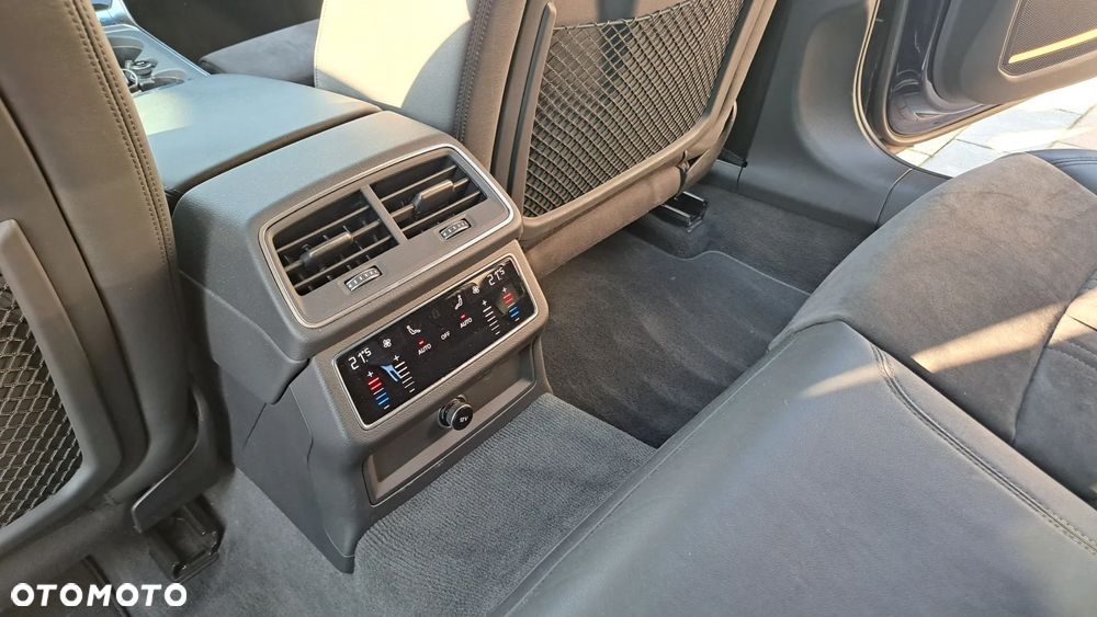 Audi A6 Avant 2.0 TDI ultra S tronic - 10