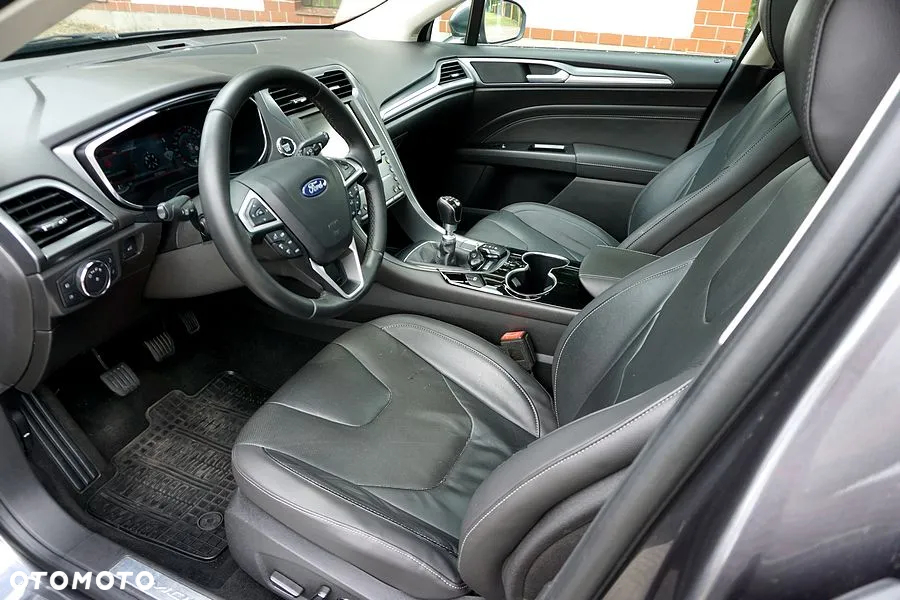 Ford Mondeo Turnier 2.0 TDCi Start-Stopp Titanium - 24