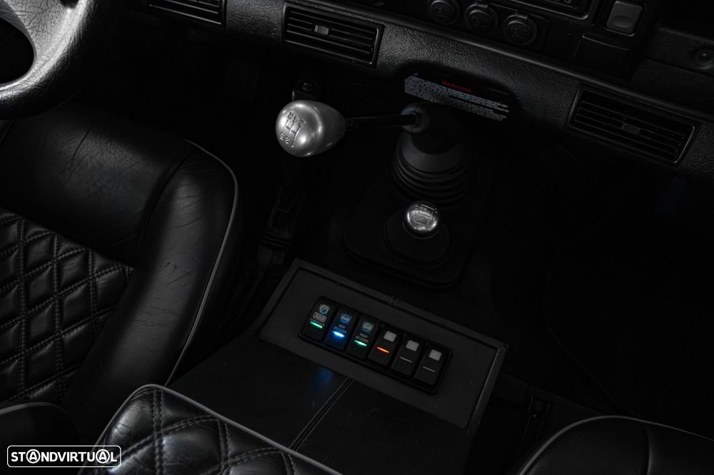 Land Rover Defender 130 2.5 TD5 Crew Cab - 21