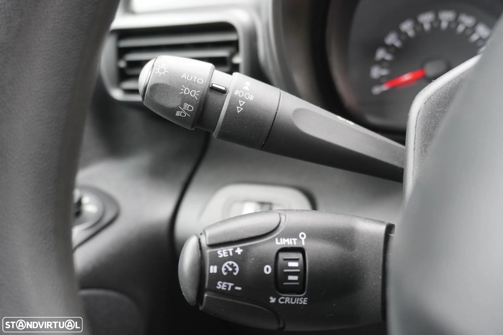 Citroën Berlingo 1.5 BlueHDI 102CV - 33
