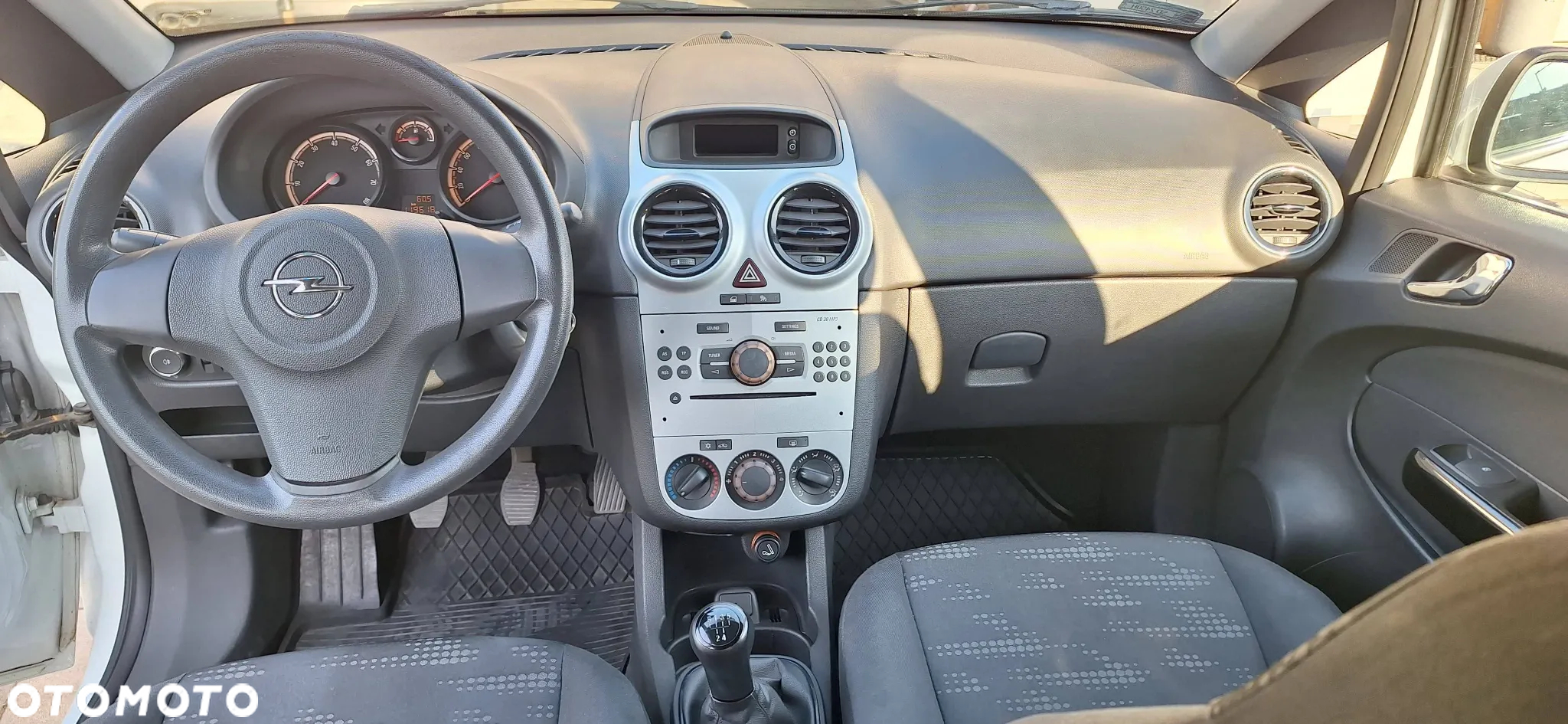 Opel Corsa - 8