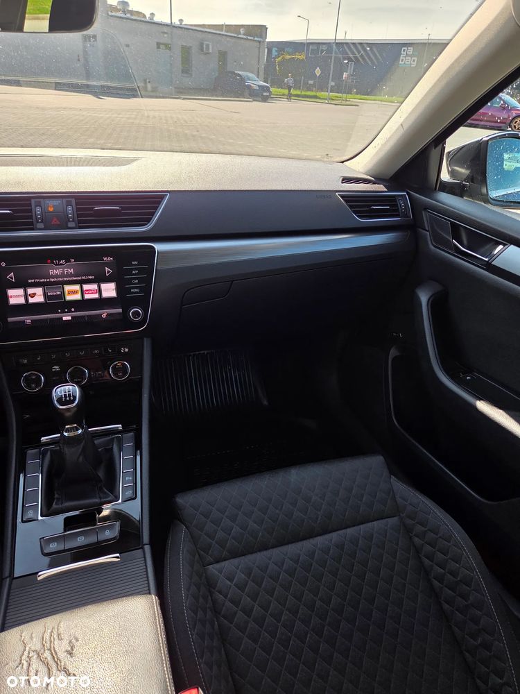 Skoda Superb 2.0 TDI Style - 18
