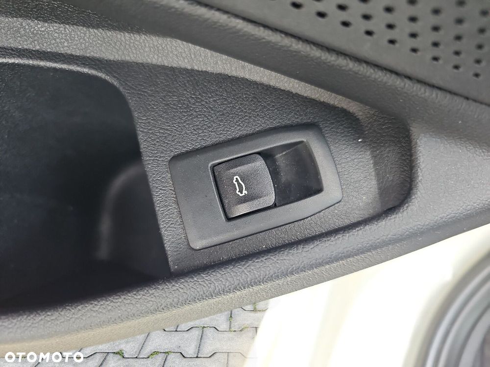 BMW Seria 3 318d Advantage - 31