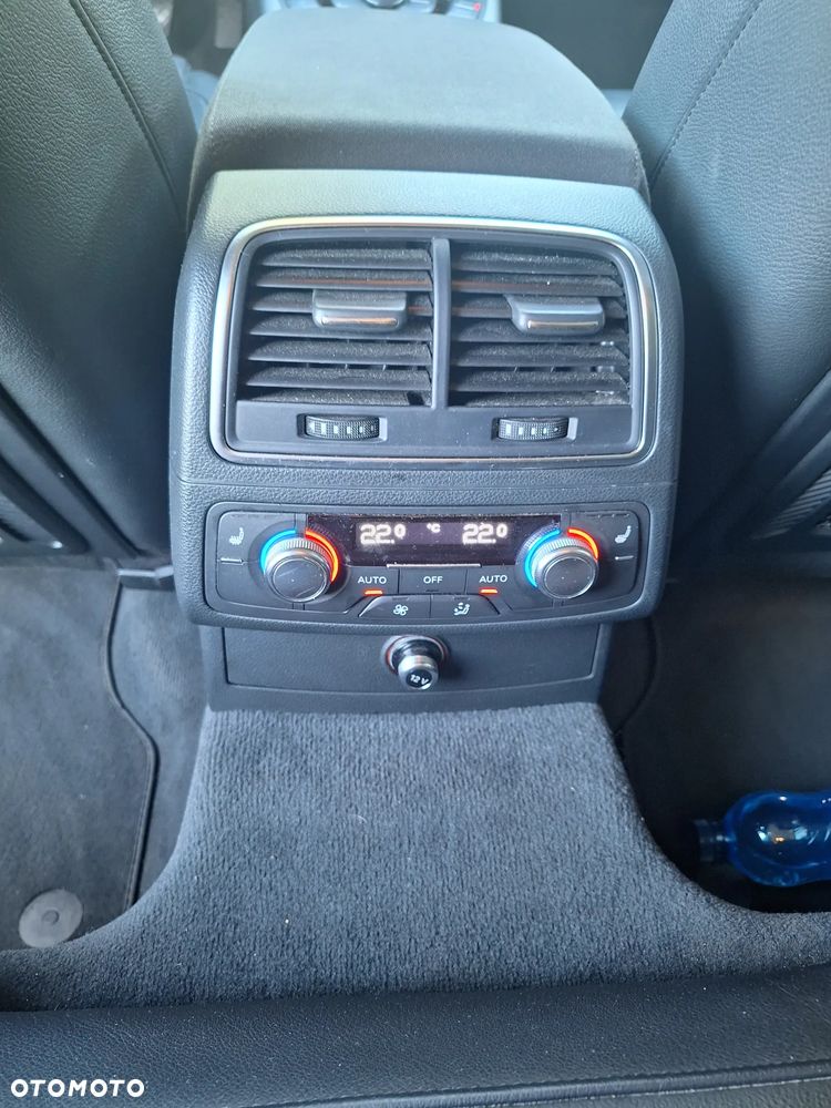 Audi A6 Avant 2.0 TDI - 12