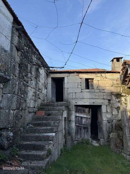 Casa em ruínas para reconstruir - Grande imagem: 3/12