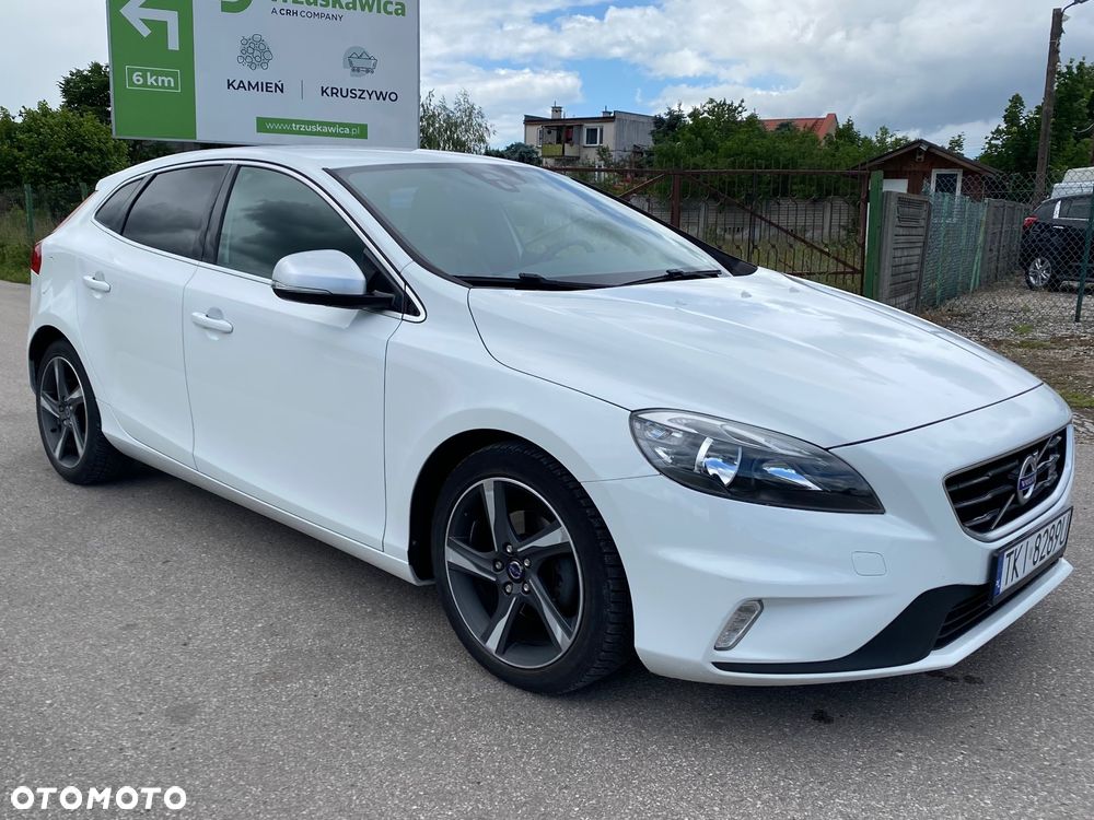 Volvo V40 D2 R Design - 34