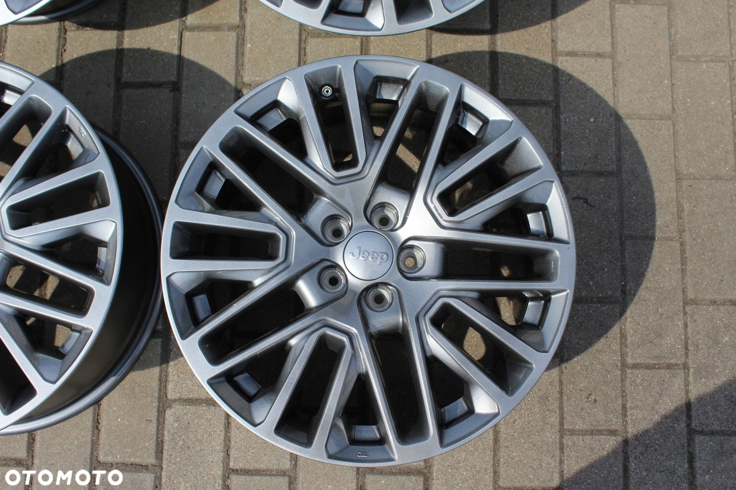 JEEP COMPASS RENEGADE 19cali 5x110 ET40 7,5J TPMS - 4