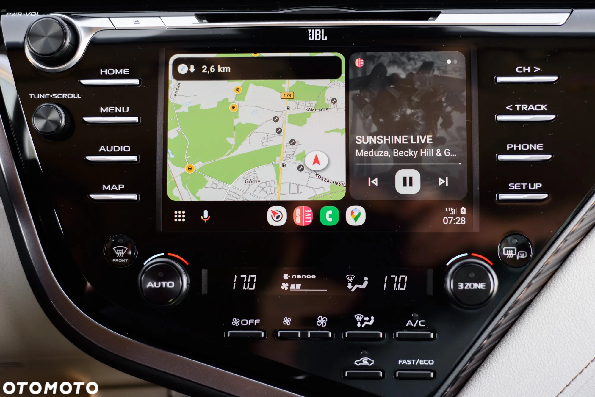 Toyota Camry 2.5 Hybrid Executive CVT - 34