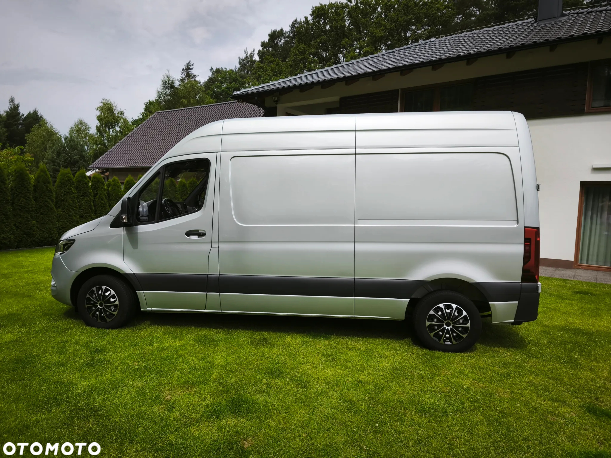 Mercedes-Benz Sprinter - 9