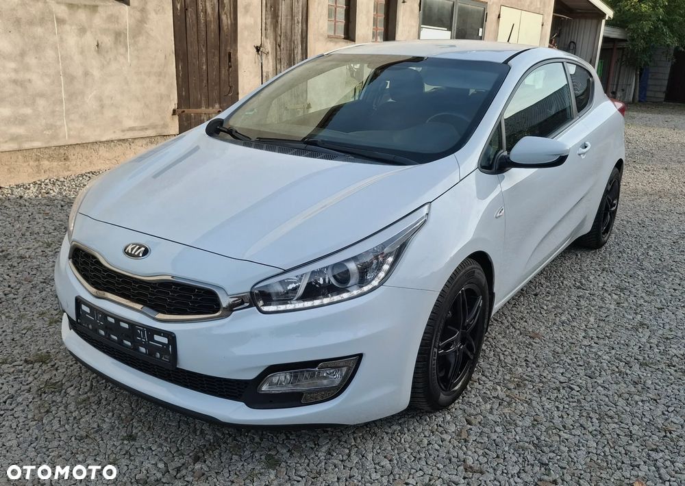 Kia Procee'd