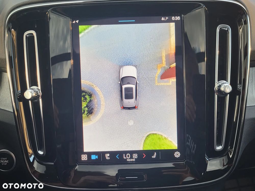 Volvo XC 40 B5 AWD Ultimate Dark - 23