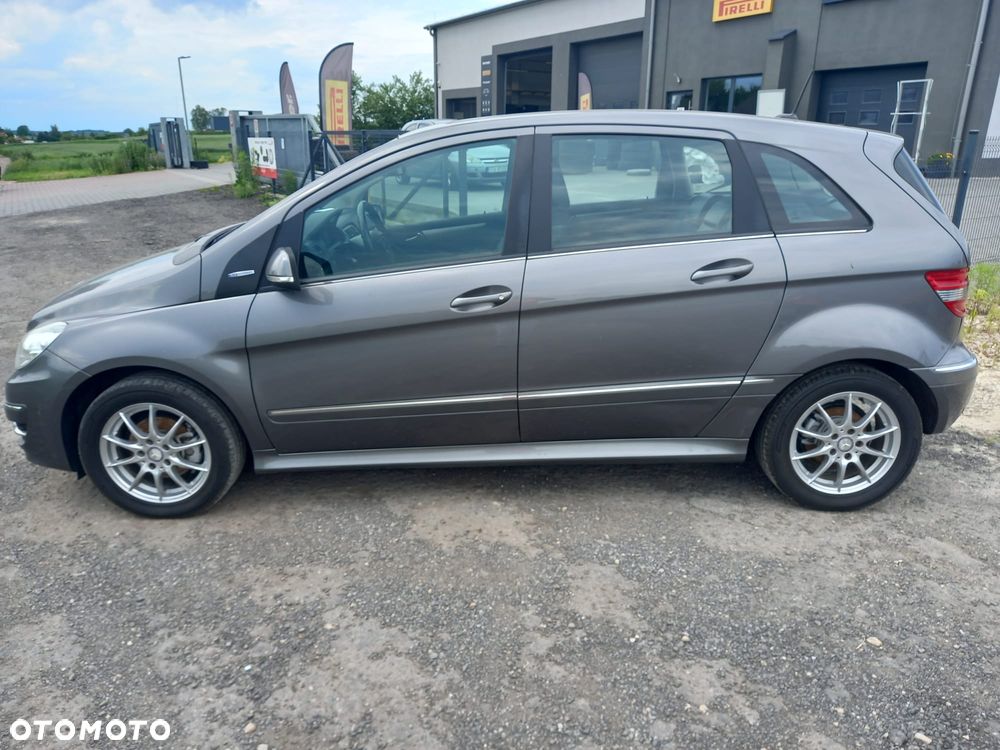 Mercedes-Benz Klasa B 180 BlueEFFICIENCY SPORT EDITION - 3