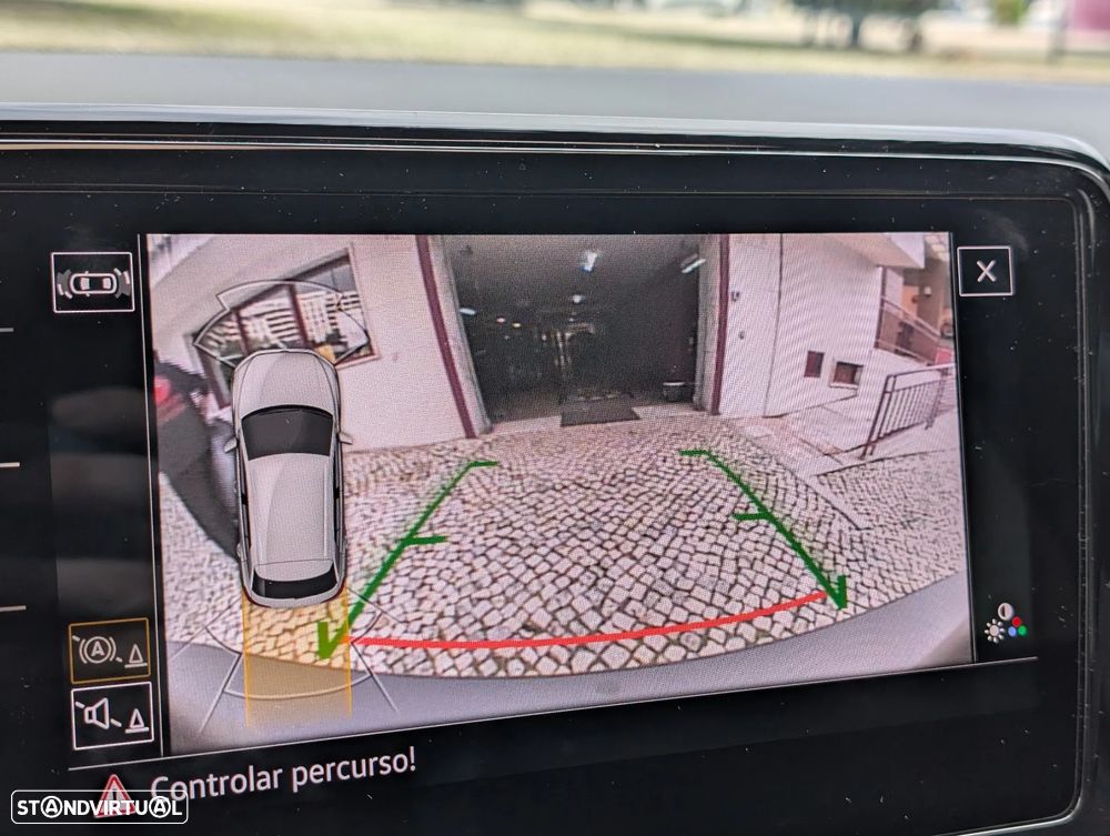 VW T-Roc 2.0 TDI R-Line DSG - 22