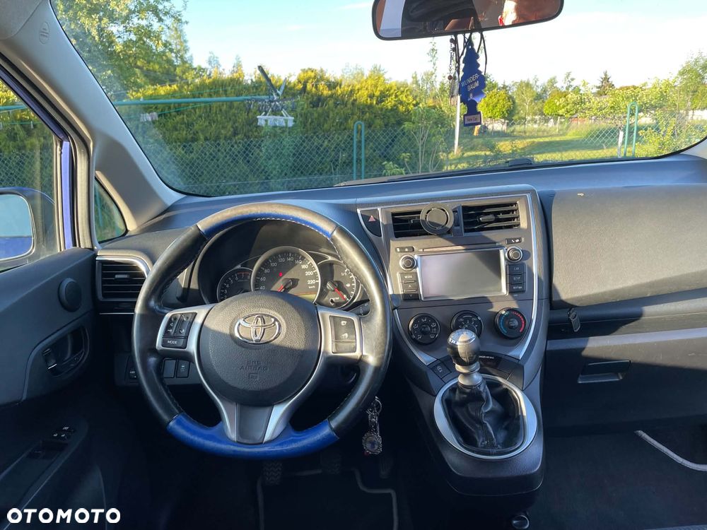 Toyota Verso S 1.33 VVT-i Start-Stop Life - 24