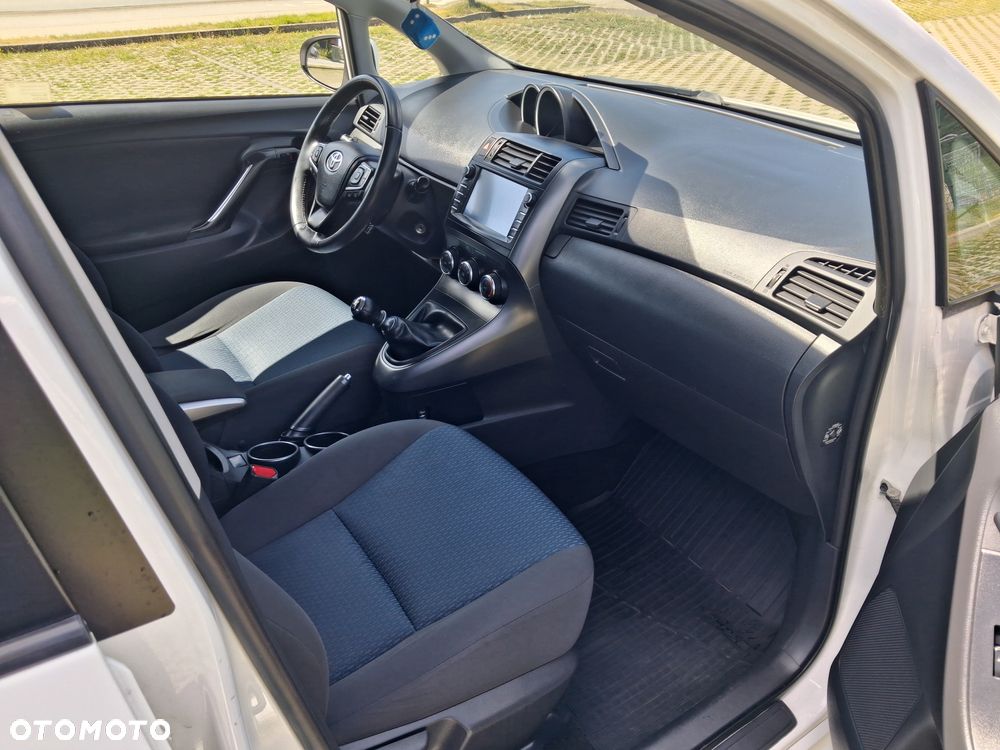 Toyota Verso 1.6 D-4D Active EU6 - 11