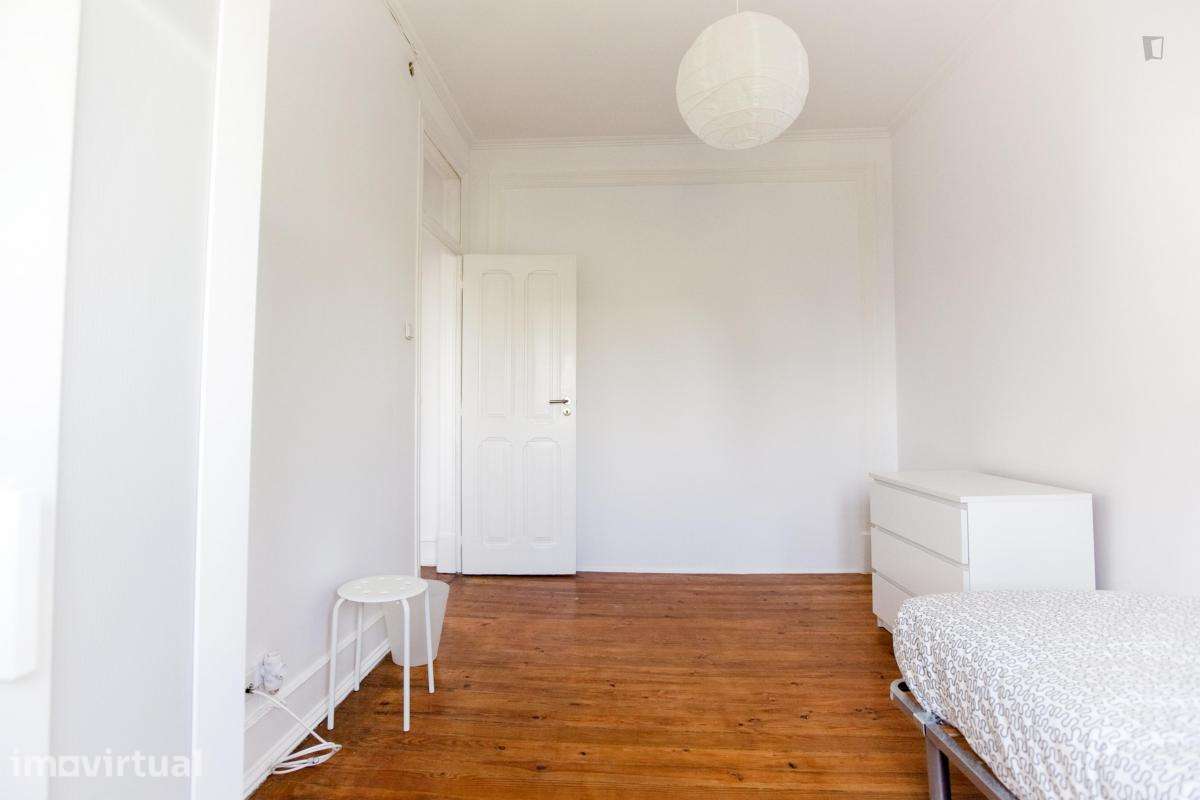 Quarto - localizado em Arroios Lisbon - Grande imagem: 4/15