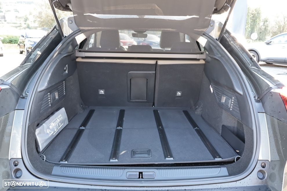 Citroën C5 X 1.6 Hybrid Shine e-EAT8 - 17