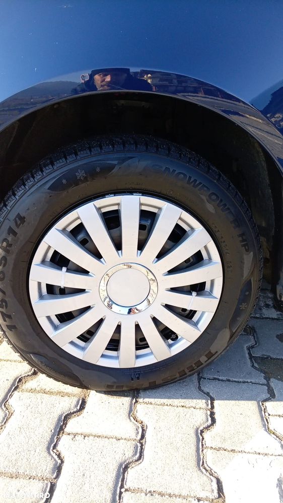 Skoda Fabia 1.2 HTP Classic - 12