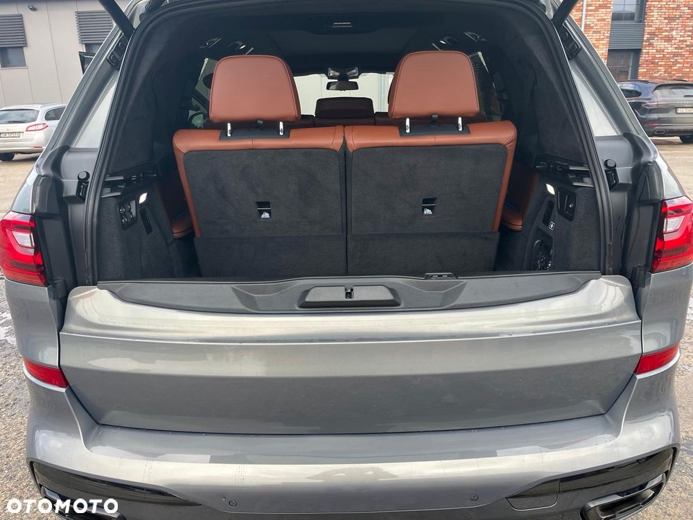BMW X7 - 9