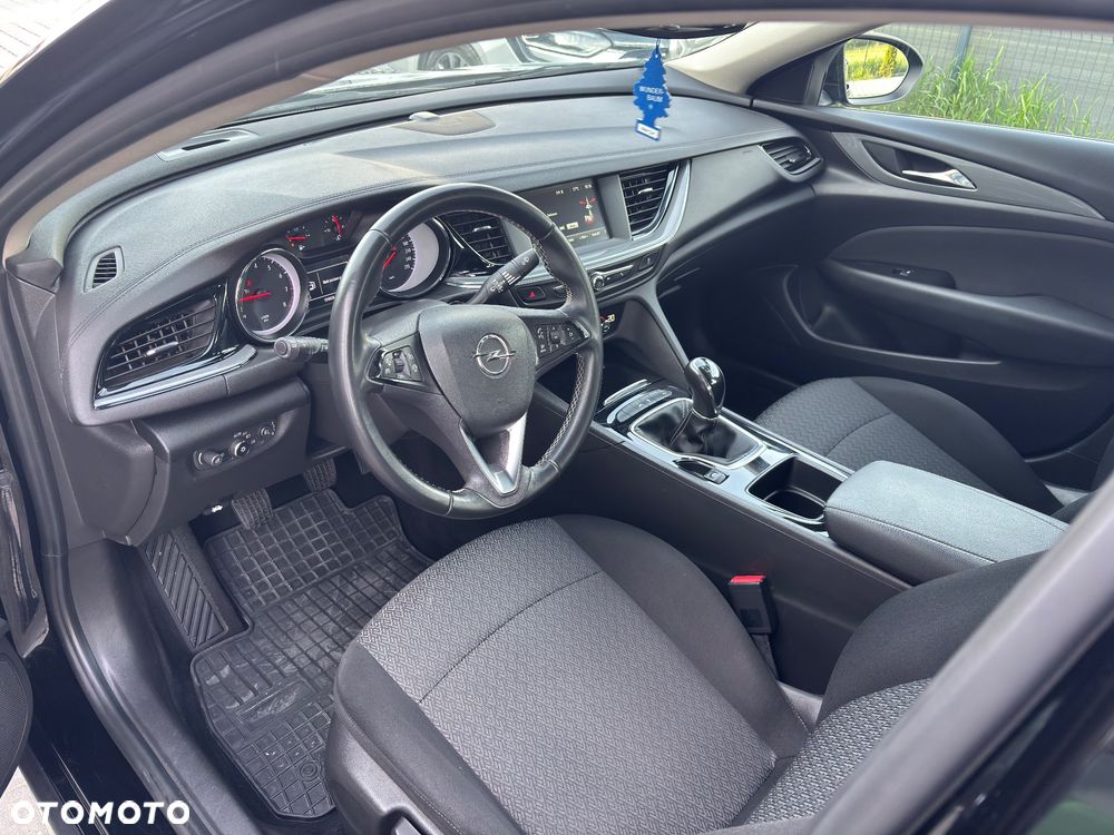 Opel Insignia 1.5 T Enjoy S&S - 13