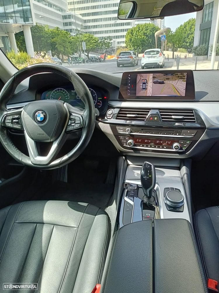 BMW 530 d xDrive Line Luxury Auto - 6