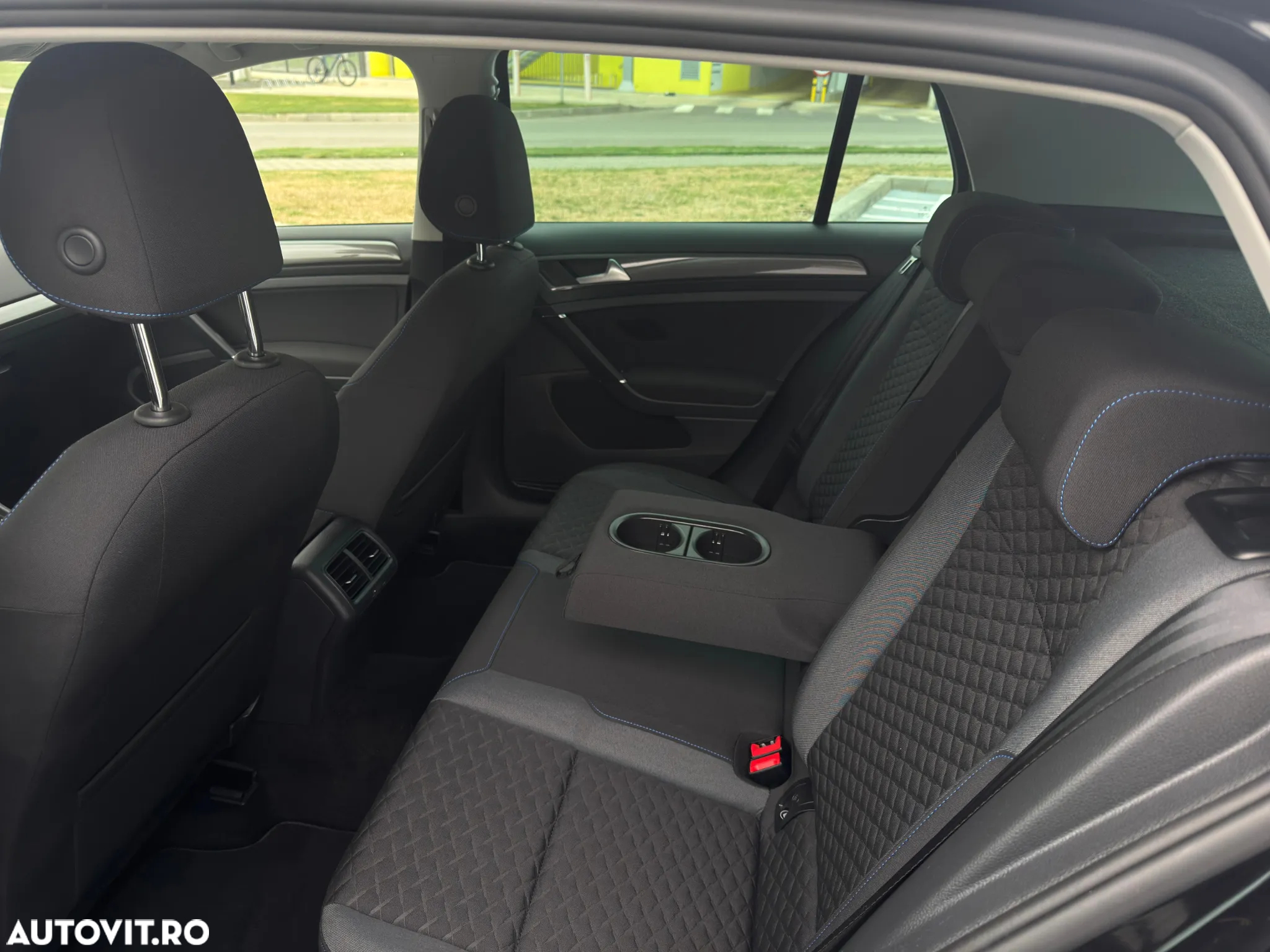 Volkswagen Golf 2.0 TDI Join - 6