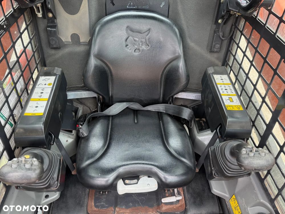 Bobcat S530 / 2017 / 2815 kg / Widły / Nowe Opony - 23