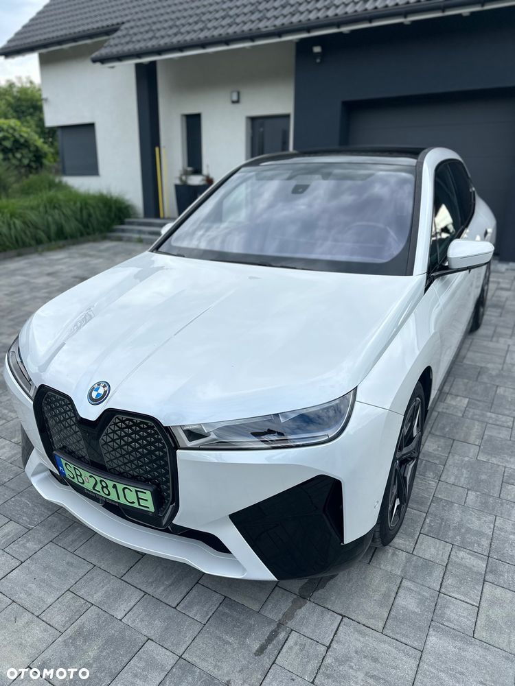 BMW iX xDrive40 76.6kWh Signature - 3